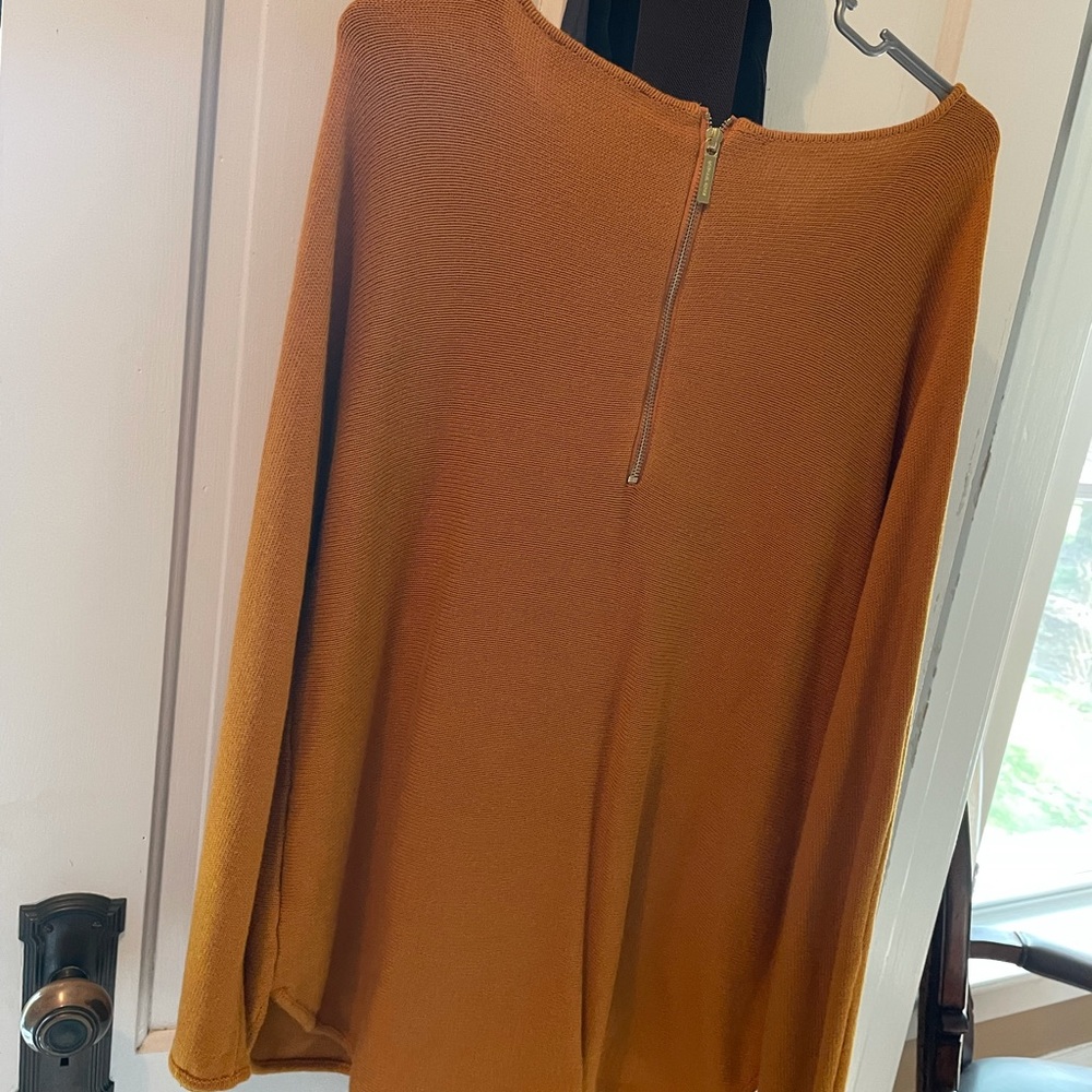 Yellow gold sweater by Michael Kors